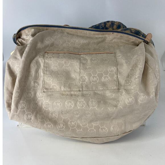 MICHAEL KORS, LARGE TAN, BLUE TIE DYE DUFFLE BAG (ASIS) - Picture 16 of 16